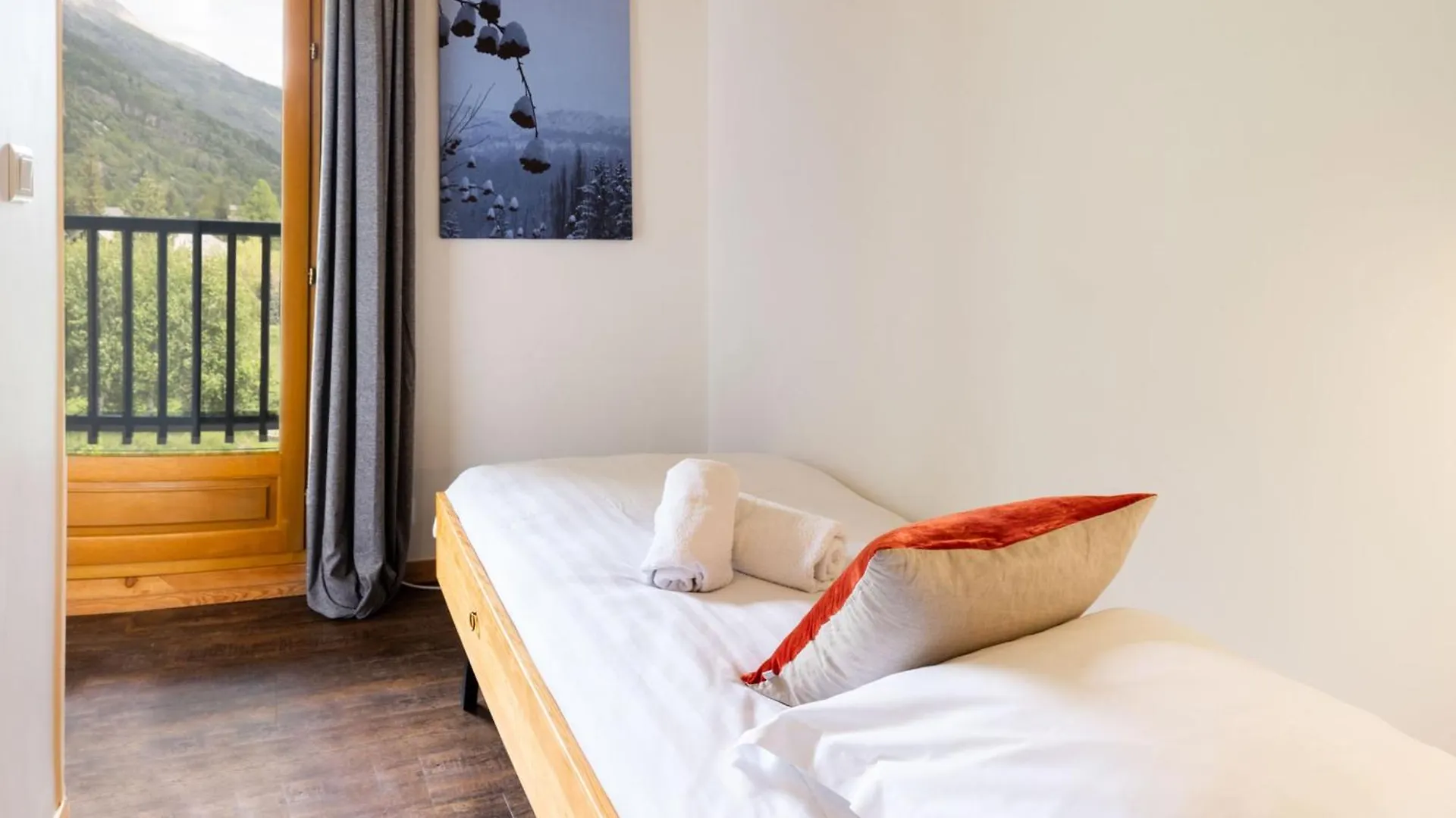 Duplex Avec Jardin Et Parking Privatif A Serre Chevalier - Fr-1-808-17 Le Monêtier-les-Bains 0*,