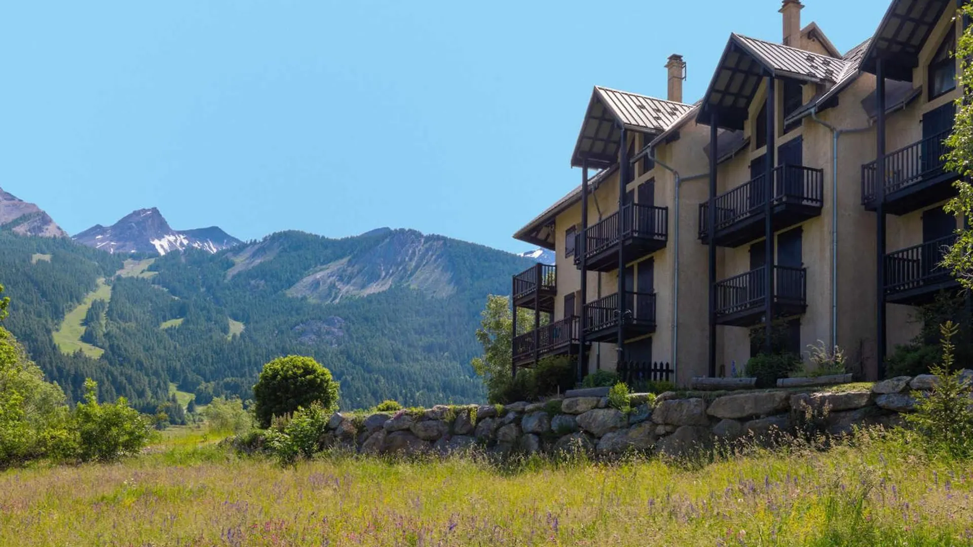 Apartament Duplex Avec Jardin Et Parking Privatif A Serre Chevalier - Fr-1-808-17 Le Monêtier-les-Bains